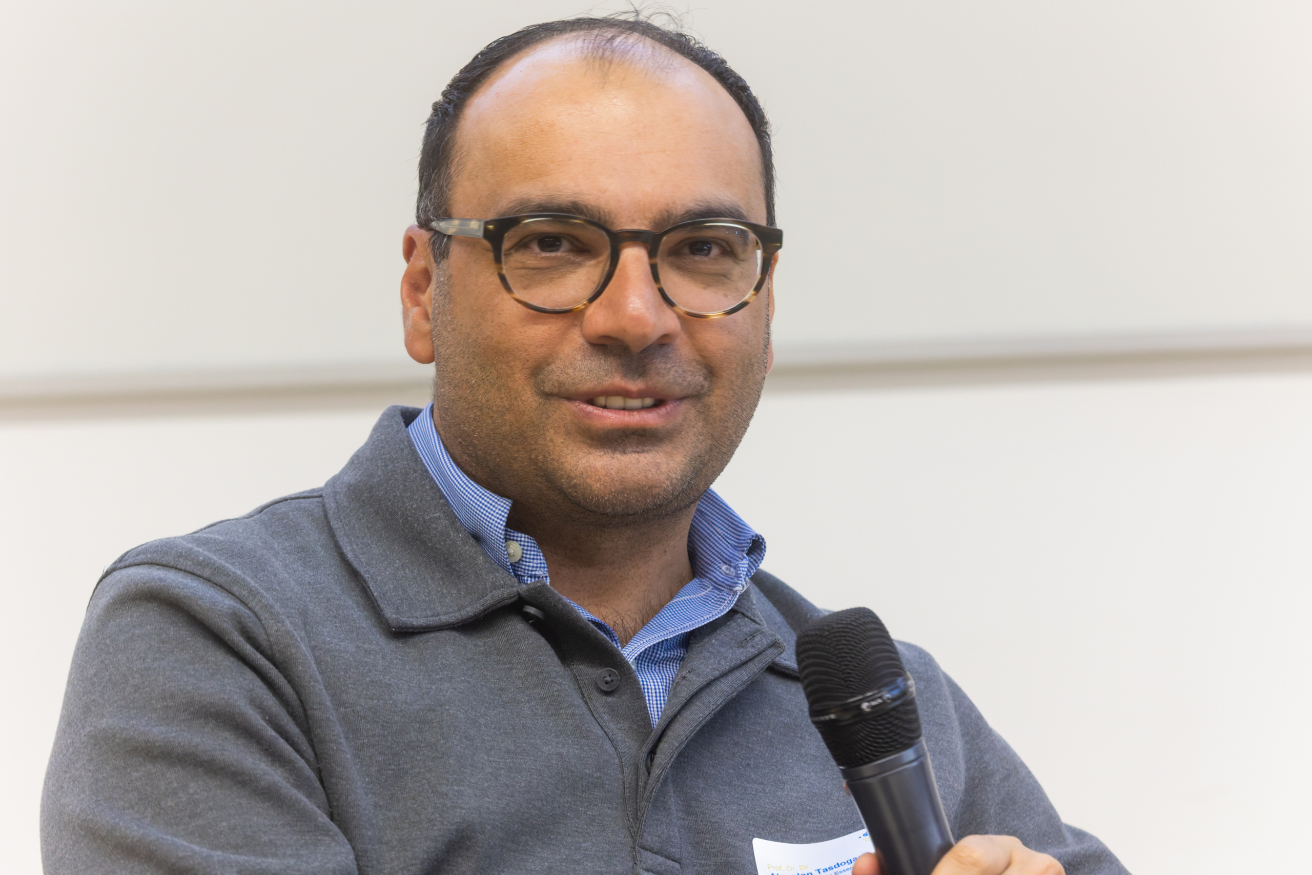 Prof. Dr. Dr. Alpaslan Tasdogan Tumor-Stoffwechsel im Blick - Titelbild